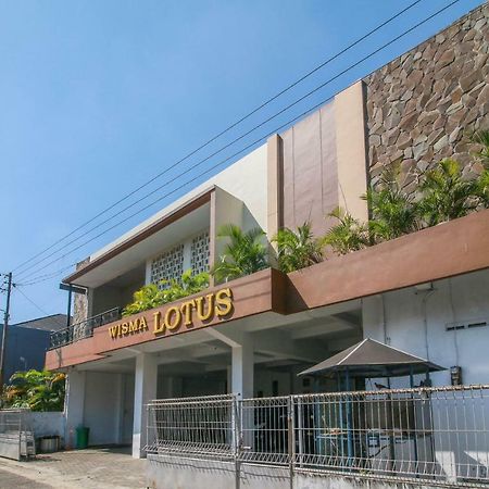 Reddoorz Syariah Near Universitas Jenderal Soedirman Purwokerto Exterior foto